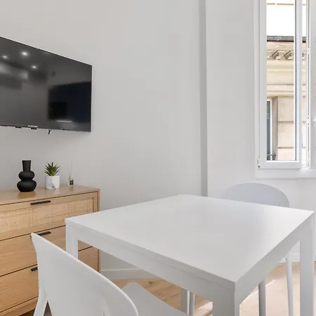Riviera Cozy - Place Massena شقة نيس